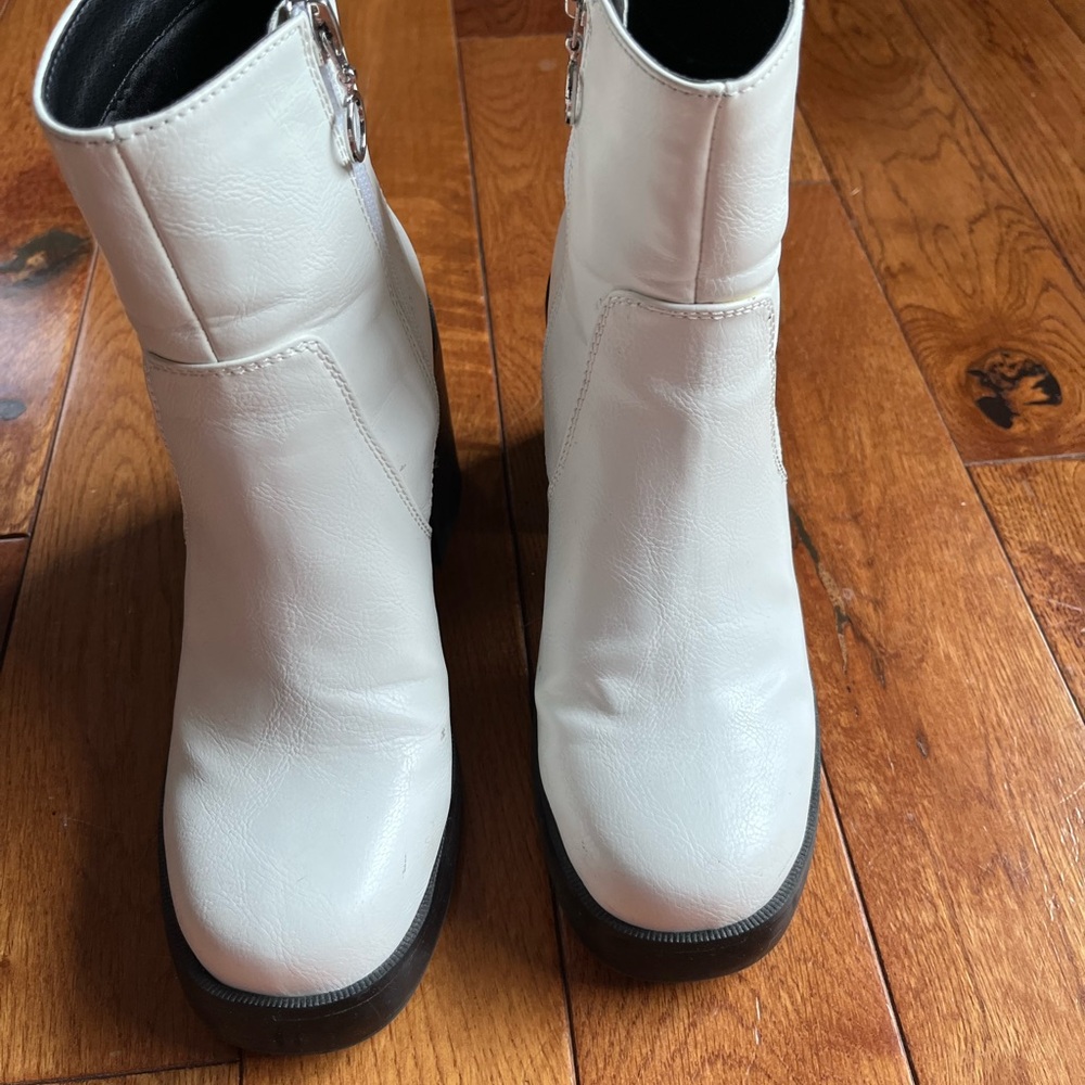 Dirty Laundry White Ankle Booties with Zipper Closure